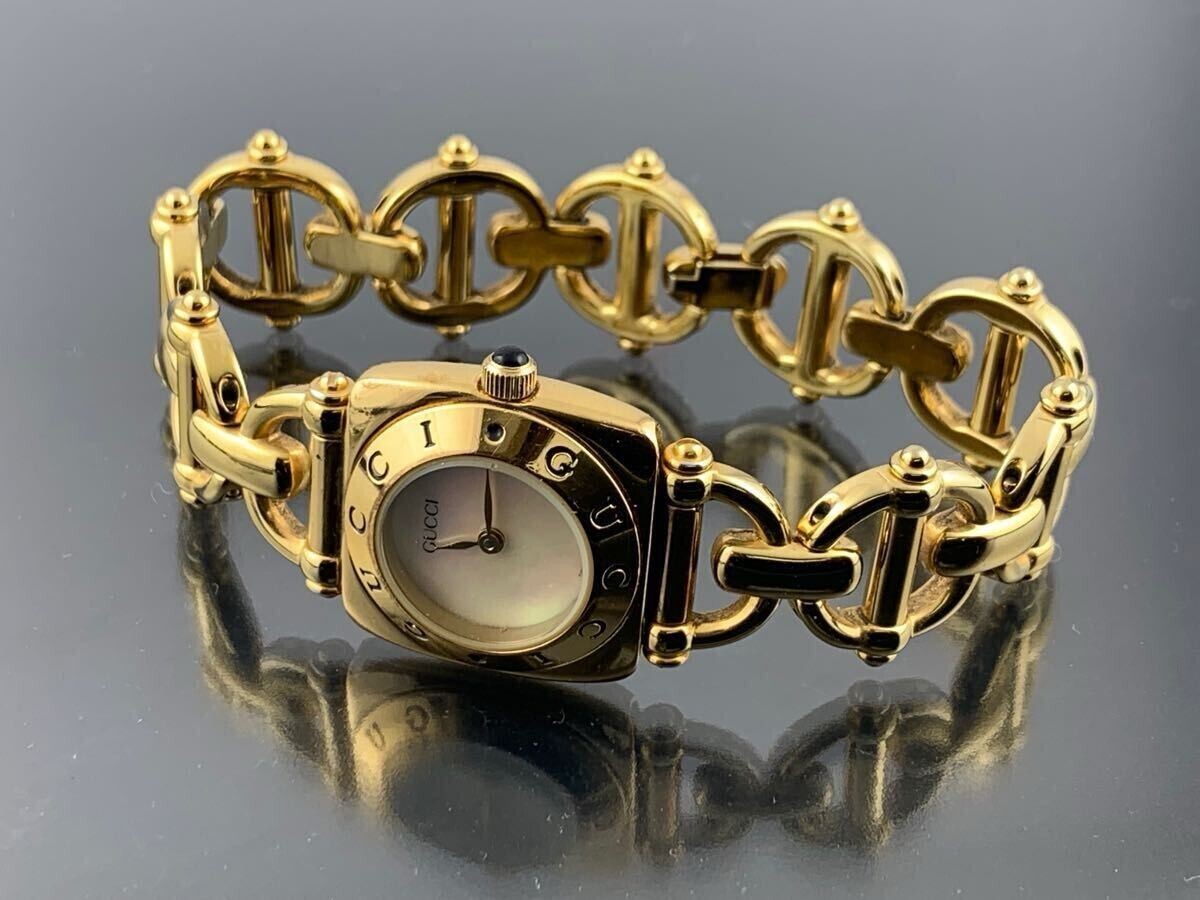 Gucci 6400L Quartz Gold Swiss Made White Dial Working watch