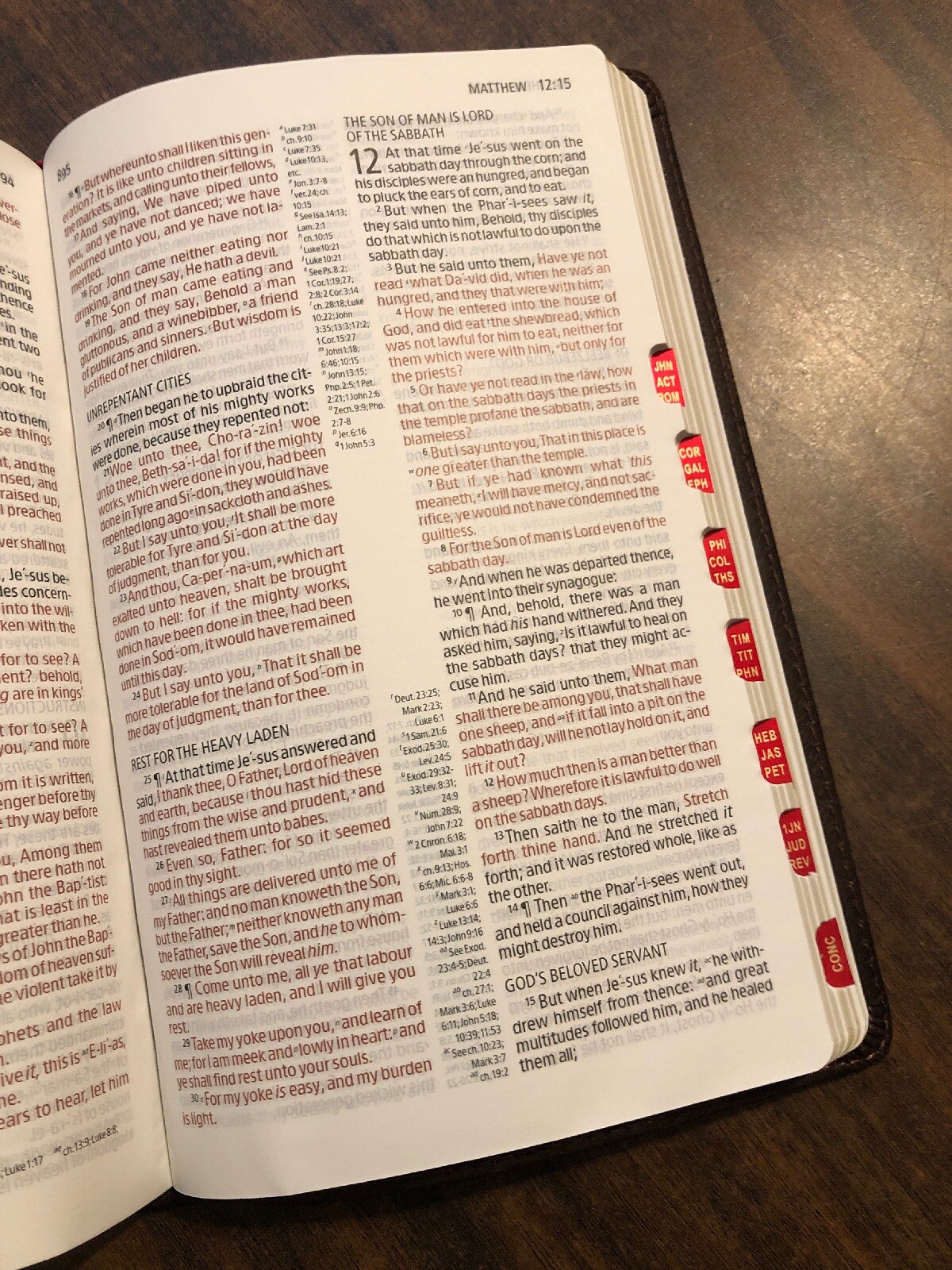 KJV Ultrathin Reference Bible, Brown Genuine Leather, Indexed by Holman ...
