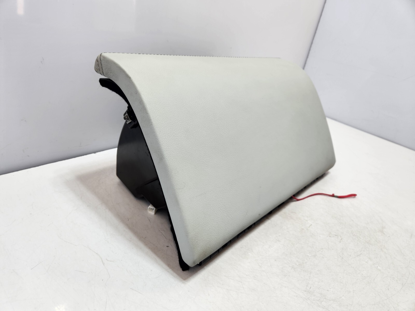 ✅ 03-08 OEM Maserati Quattroporte M139 Glove Box Storage Compartment Gray Assy