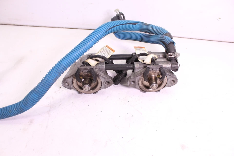 Inyectores de combustible Ski-Doo Summit X 850 E-Tec 2017 420874844 420874843 Foto 2 de 4