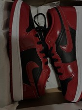 Nike Men s Low Top Athletic Sneaker Red/Black...