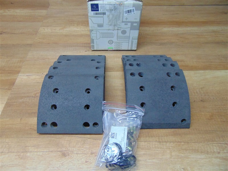 Brand New Brake Lining Set Genuine Mercedes - A6174231330 | eBay