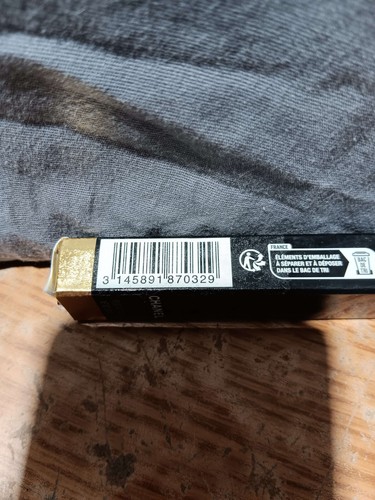 Chanel Yeux Stylo Waterproof, Long Lasting Eyeliner,943 BRUN AGAPE (0.30g/0.01oz - Picture 3 of 3