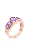 ladies 14 carat yellow gold amethyst fashion ring size 8