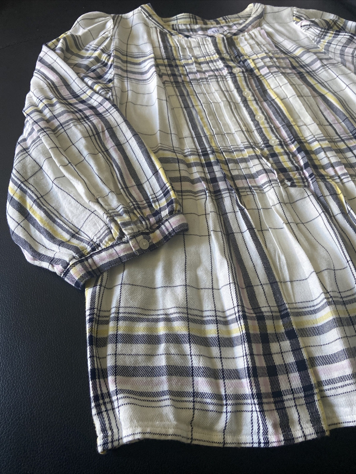 GAP 3/4 button down Pullover plaid white blue yel… - image 4