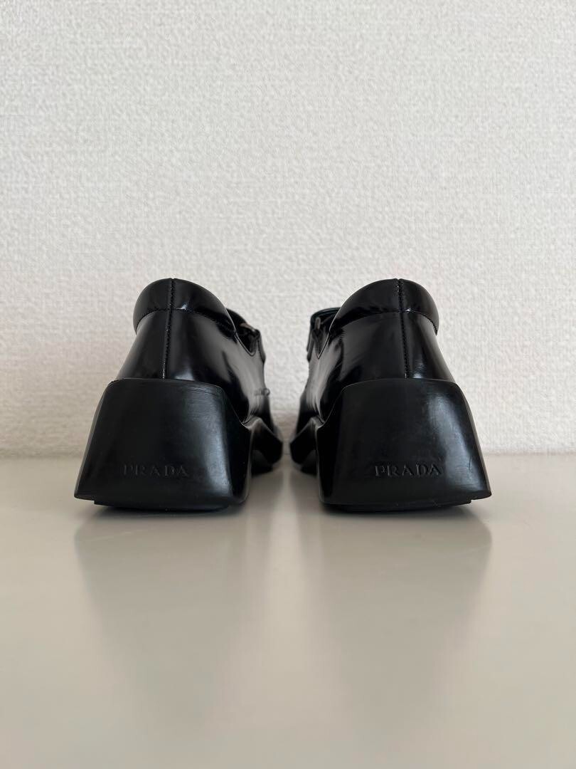 靴 SS1998 PRADA WOMEN ENAMEL SHOES SS1998 PRADA WOMEN ENAMEL SHOES