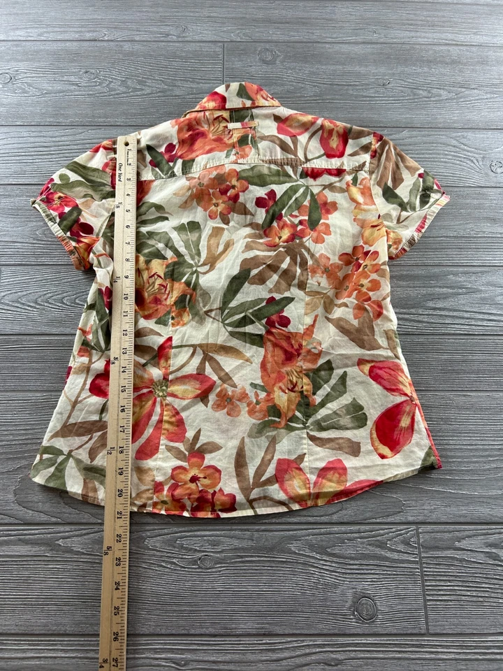 Camisa para mujer Caribbean Joe flor manga corta abotonada talla pequeña algodón Foto 3 de 4