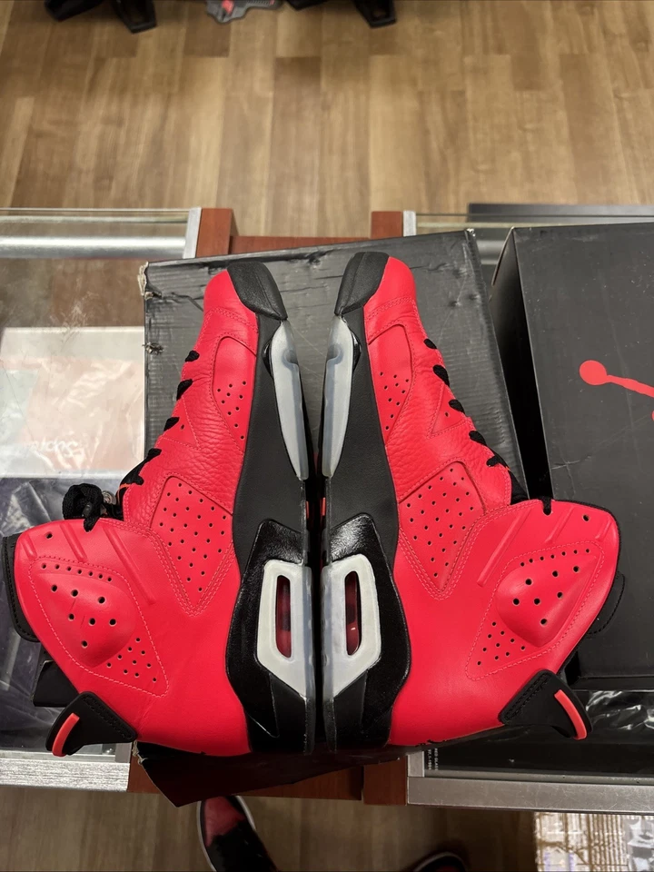 Talla 11 - Air Jordan 6 Retro Infrarrojo 23 Foto 4 de 4