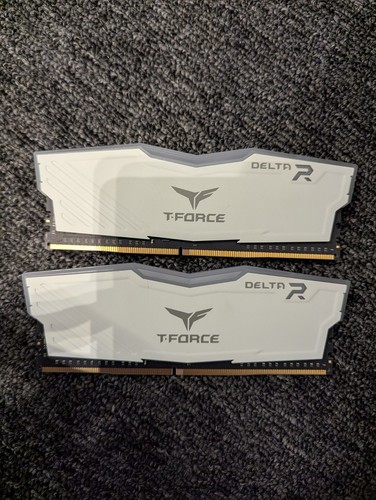 2 TeamGroup T-Force DELTA 16GB (2x8GB) DDR4 TF4D48G3200HC16CBK Gaming RAM RGB