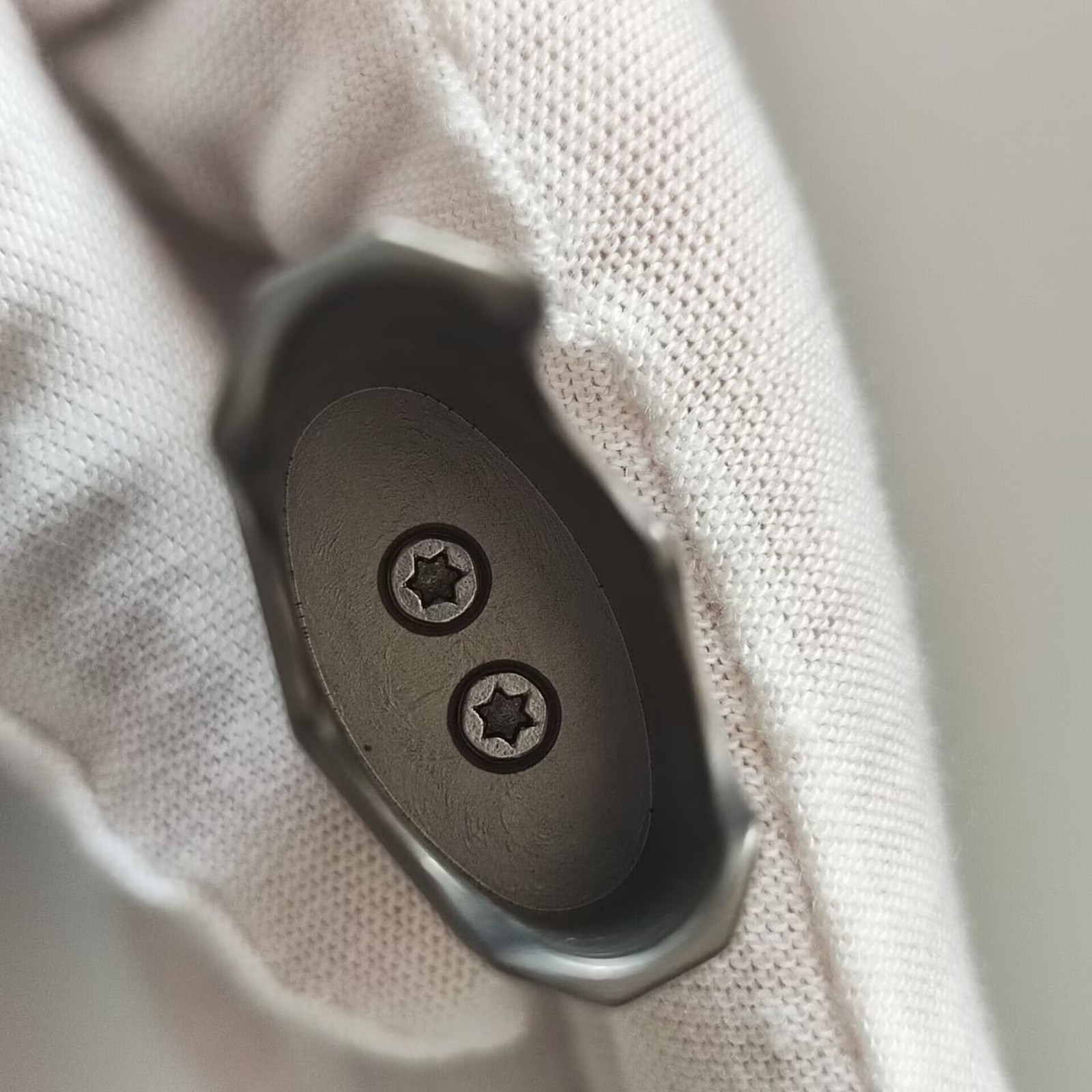 Titanium Lighter Case Cover Fits Bic J5 J3 Lighter Ring Key Chain Broken Windows