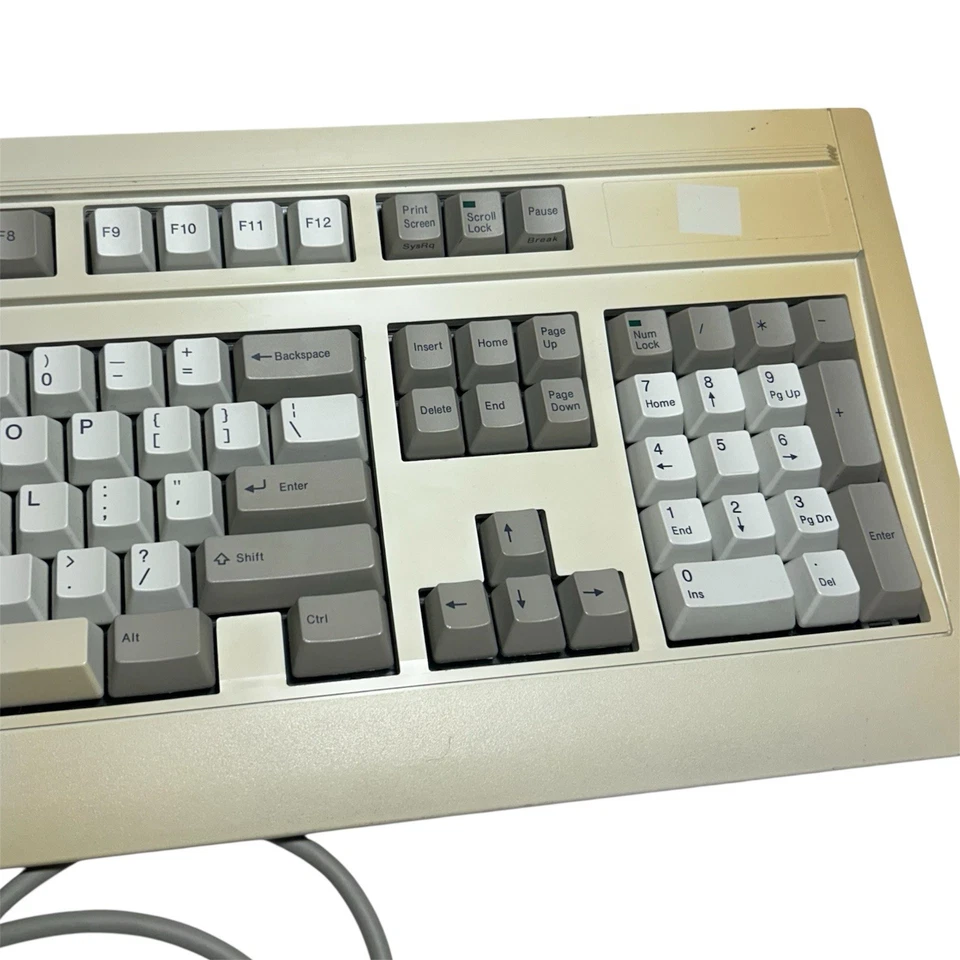 Fujitsu FKB4700 Mechanical Computer Keyboard 5 Pin ENG & RUS Typography Vintage - Image 3 of 4