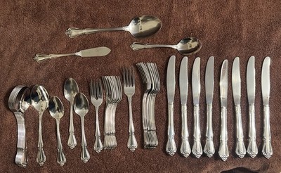 40 Pcs Oneida Arbor Rose Glossy Stainless Steel Flatware Nice Preowned USA