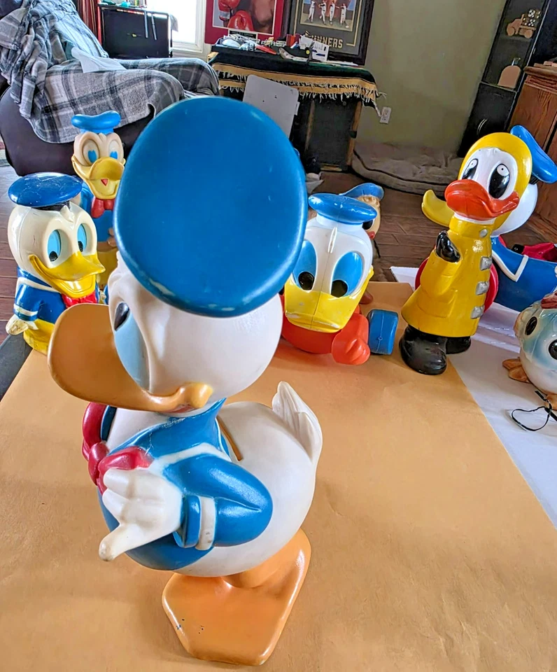 Vintage Donald Duck 11" Coin Bank Illco Walt Disney Productions.  DD#521 - Image 3 of 4