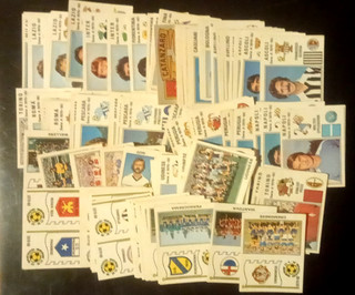 Lotto 132 figurine diverse CALCIATORI PANINI 1979/80 con velina molto buone