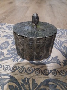 antique International silver Company snuff box
