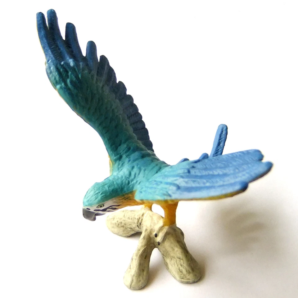 Estatuilla de terrario de jardín de hadas pájaro realista loro amarillo azul guacamayo volador Foto 3 de 4