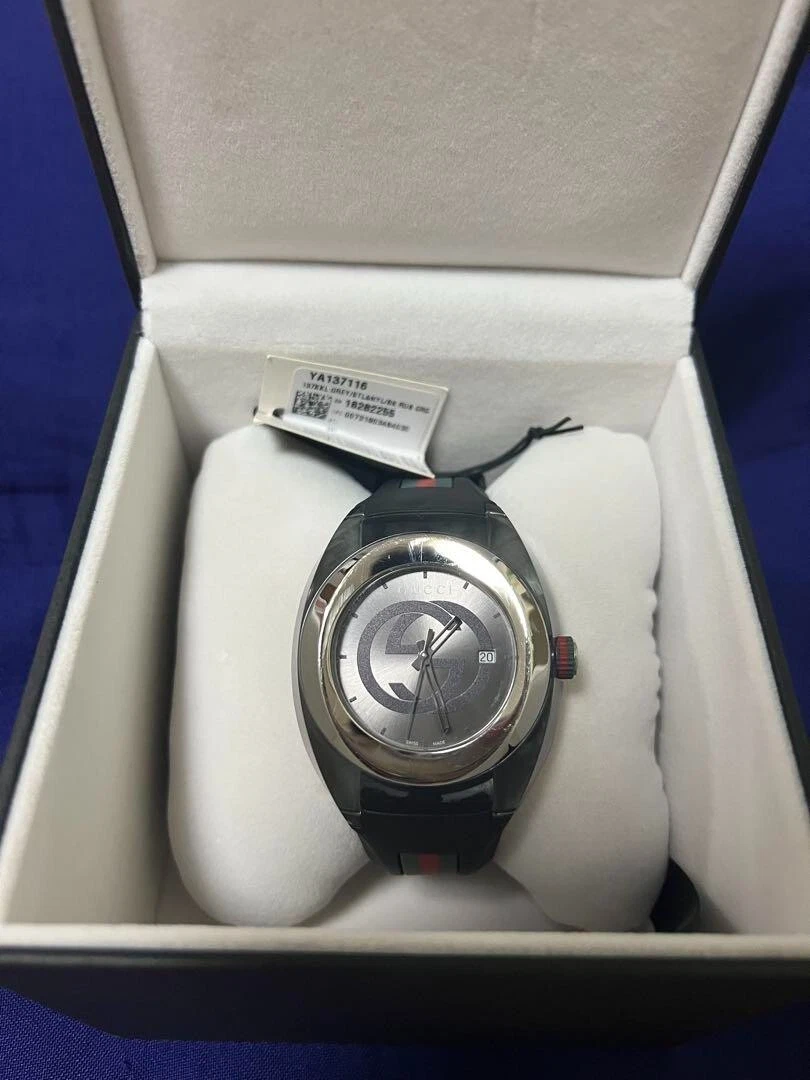 Montre homme GUCCI YA137116 prix le plus bas objets épuisés du JAPON objet d'occasion