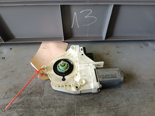 Audi A4 8K Avant Fensterhebermotor Fensterheber vorne rechts 8K0959802