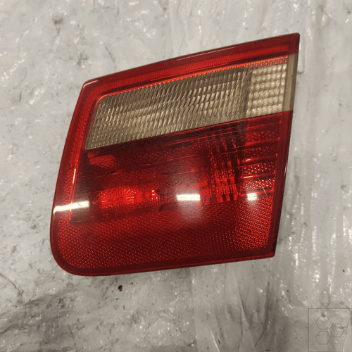 63218368760 Rücklicht. int. Teil Rechts BMW Serie 3 (E46) 330d TD cat SW