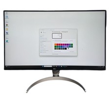 32" LG 32UP550N-W 4K UHD (bordi schiariti su sfondi grigi)