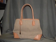 Beautiful Michael Kors Mercer Gallery Canvas Beige Center Zip Tote Purse