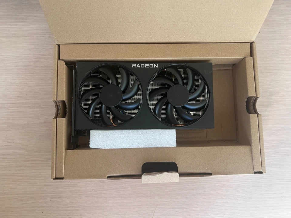 Radeon RD-RX7600-E8GB GPU, Pci Express 4.0, 8GB, 1228bit, GDDR6, 2655Mhz, 18Gbps - Image 3 of 4