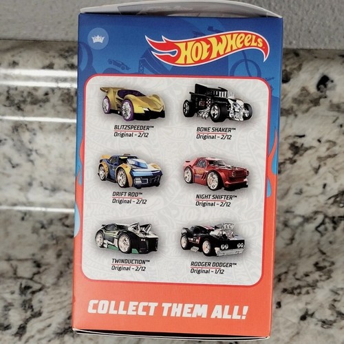 Hot Wheels Loyal Subjects Night Shifter, Rodger Dodger Bone Shaker, Twinduction - Picture 3 of 16
