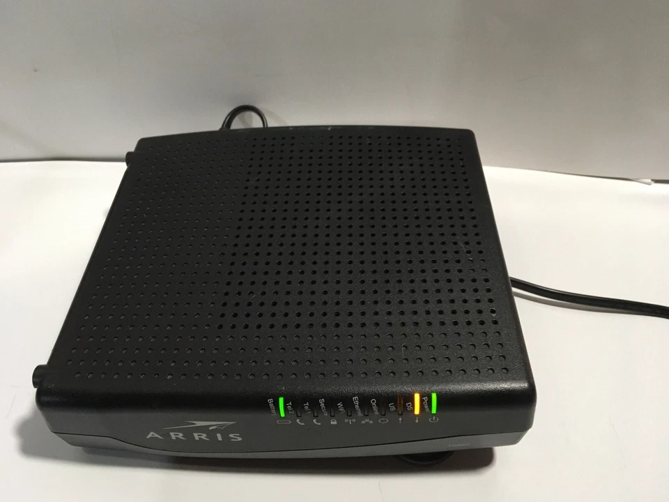 ARRIS TG862G DOCSIS 3.0 Residential Gateway 802.11n 4 port router w Power TESTED - Image 3 of 3