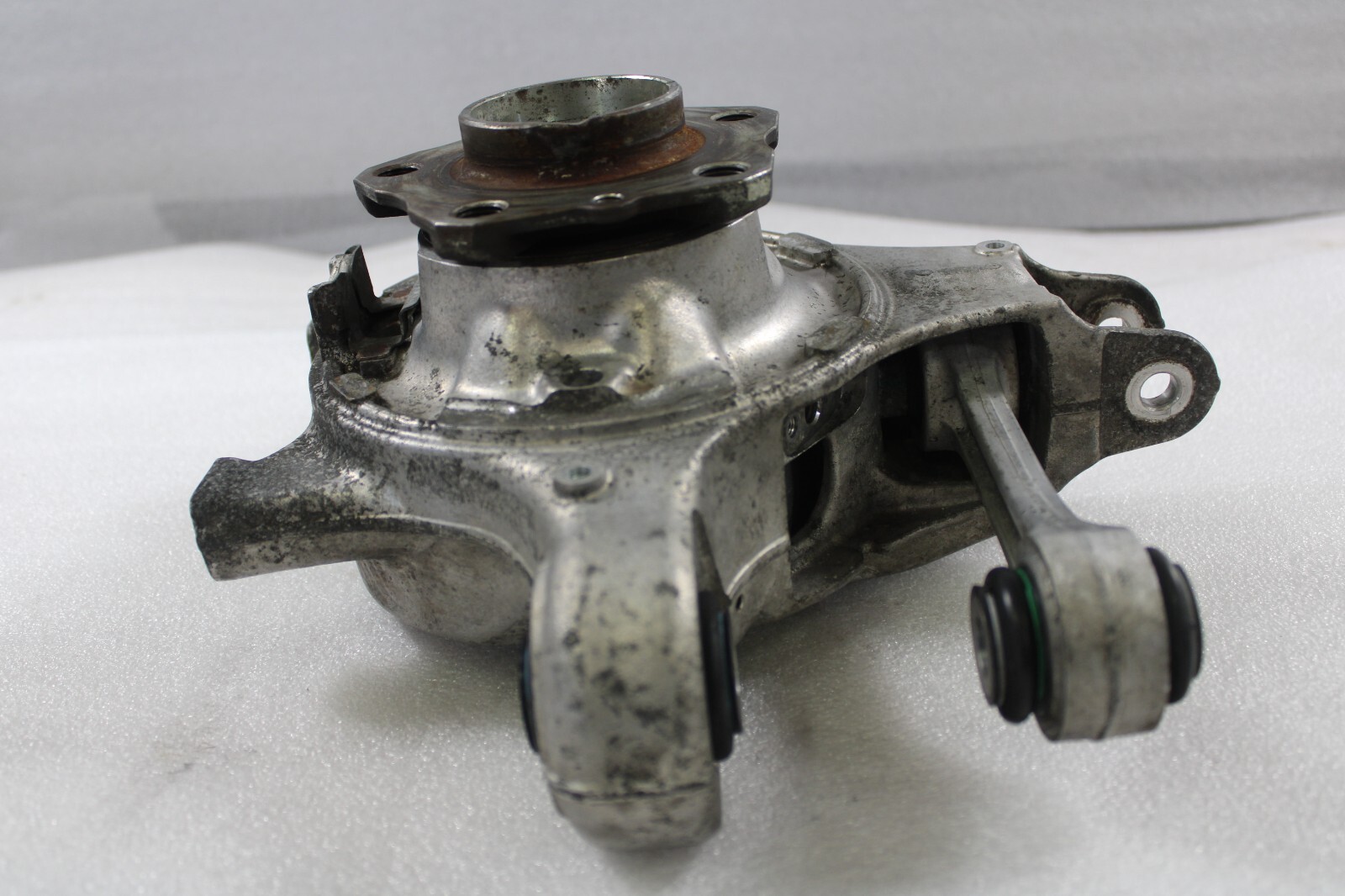 Ferrari GTC4 Lusso, California T, LH, Rear Knuckle, w/ Hub, Used, P/N 294850