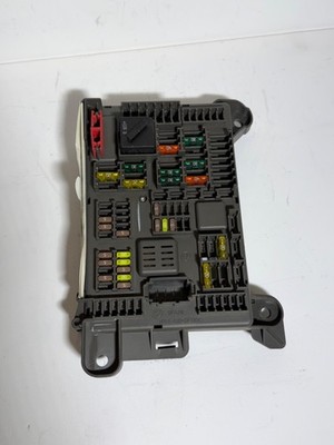 2007 - 2013 BMW X5 X6 E70 E71 REAR POWER DISTRIBUTION FUSE BOX RELAY 518954021A