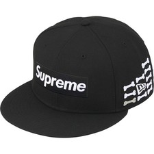 Bouclé Box Logo New Era® 7 5/8 Supreme Bouclé Box Logo New Era (FW25) - $68