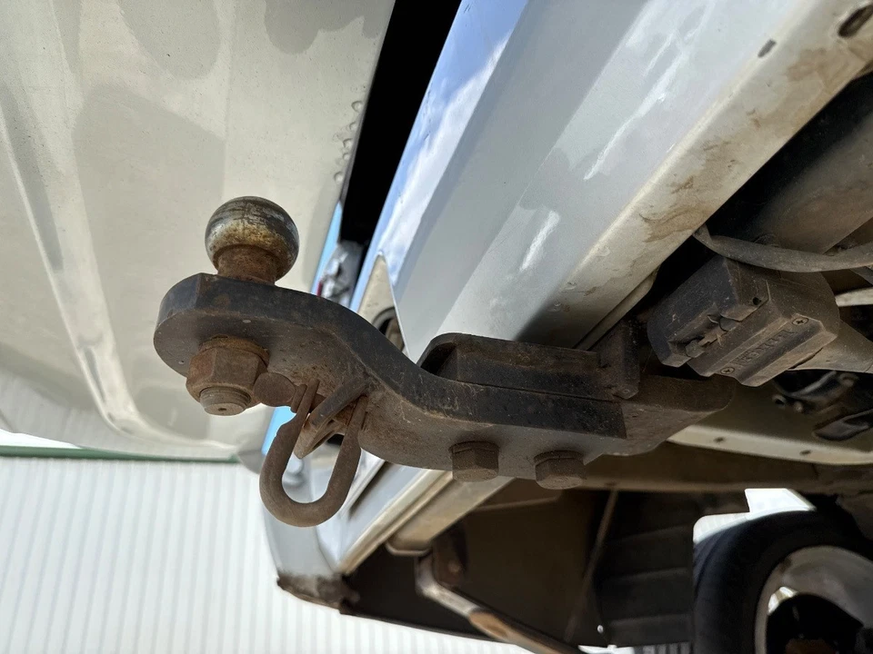 Ford Falcon 2001 AU XR6 Series 2 Ute Flat Tongue Towbar Kit - image 3 of 4