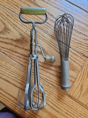 VINTAGE~Green- EDLUND CORP Burlington Vermont ~ Egg Beater Hand Mixer
