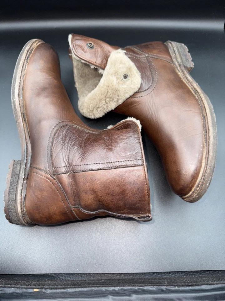 Frye женщин Mara кнопка короткие загрузки кожи овчины тянуть на черный размер 7B - Изображение 2 из 4