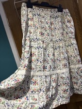 Super Pretty Floral Lace Trimmed Embossed Midi Skirt. 100% Cotton 14