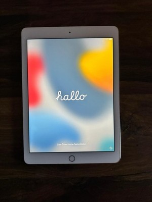 Apple iPad Air 2 (Modell A1566). Roségold 64 GB