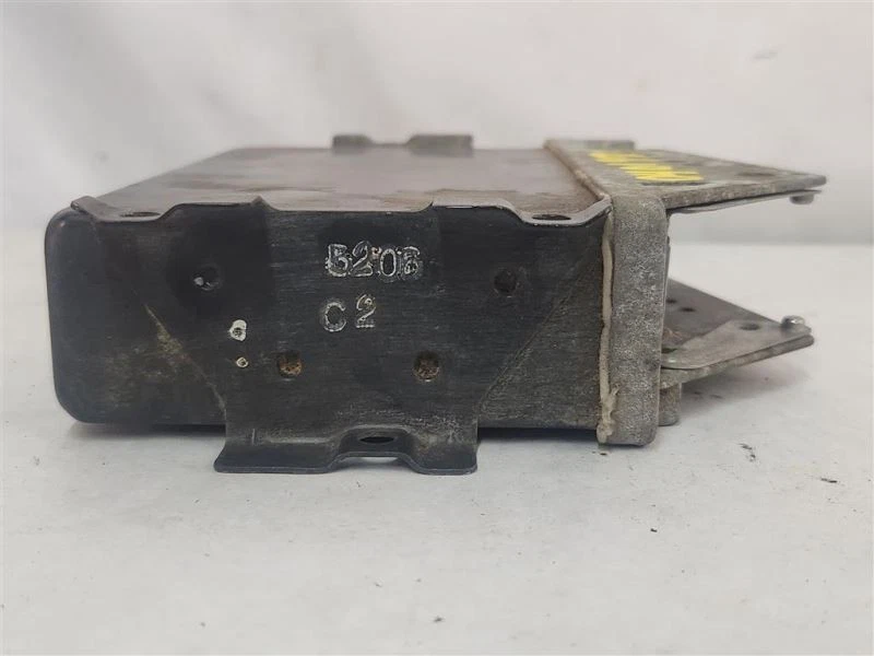 Chassis ECM ABS Left Hand Front Engine Compartment Fits 93-97 COUGAR 3791868 Foto 4 de 4