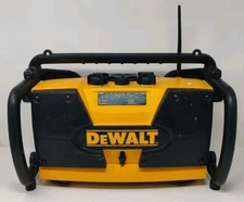 Dewalt DW911 Work Site Radio AM/FM & Battery Charger - Tested Heavy Duty