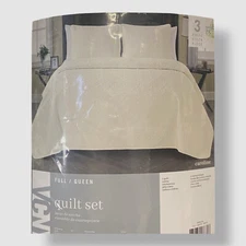 VCNY Home White Caroline 3-Piece White Floral Quilt Set Full/Queen