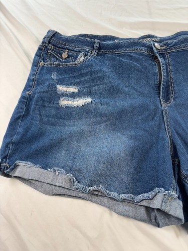 Pantaloncini jeans Lane Bryant taglia 28 invecchiati ragazza vita alta taglie forti - Foto 2 di 10