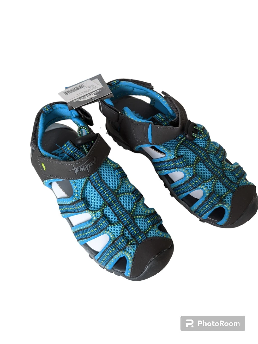 Hiking sandals hotsell kids