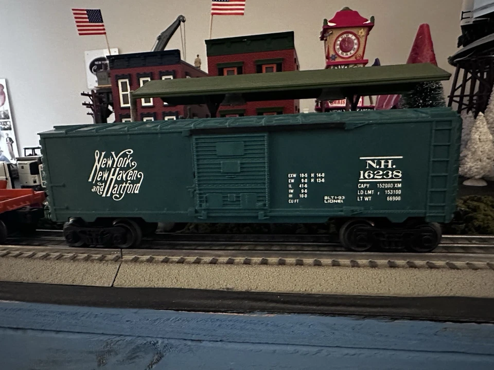 LIONEL POSTWR O GAUGE 3-Rail LIONEL LINES 6362-55 RAIL TRUCK FREIGHT CAR Lot - Image 4 of 4