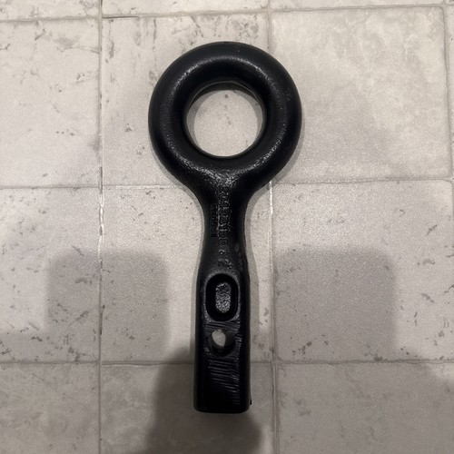 Volvo VNL OEM Frame Heavy Duty Tow Hook 20484198  Assembly  B-001