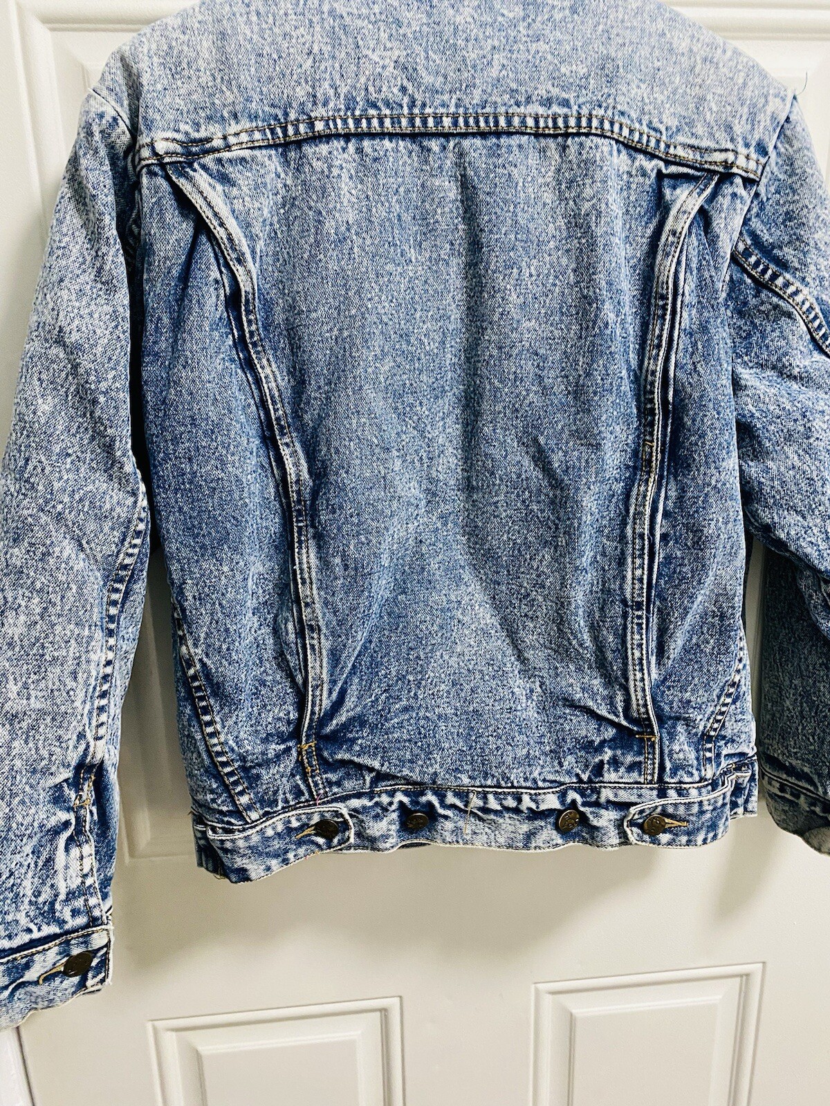 Vintage ’ Large Sherpa Lined Denim Trucker Jacket Womens Acid Washed