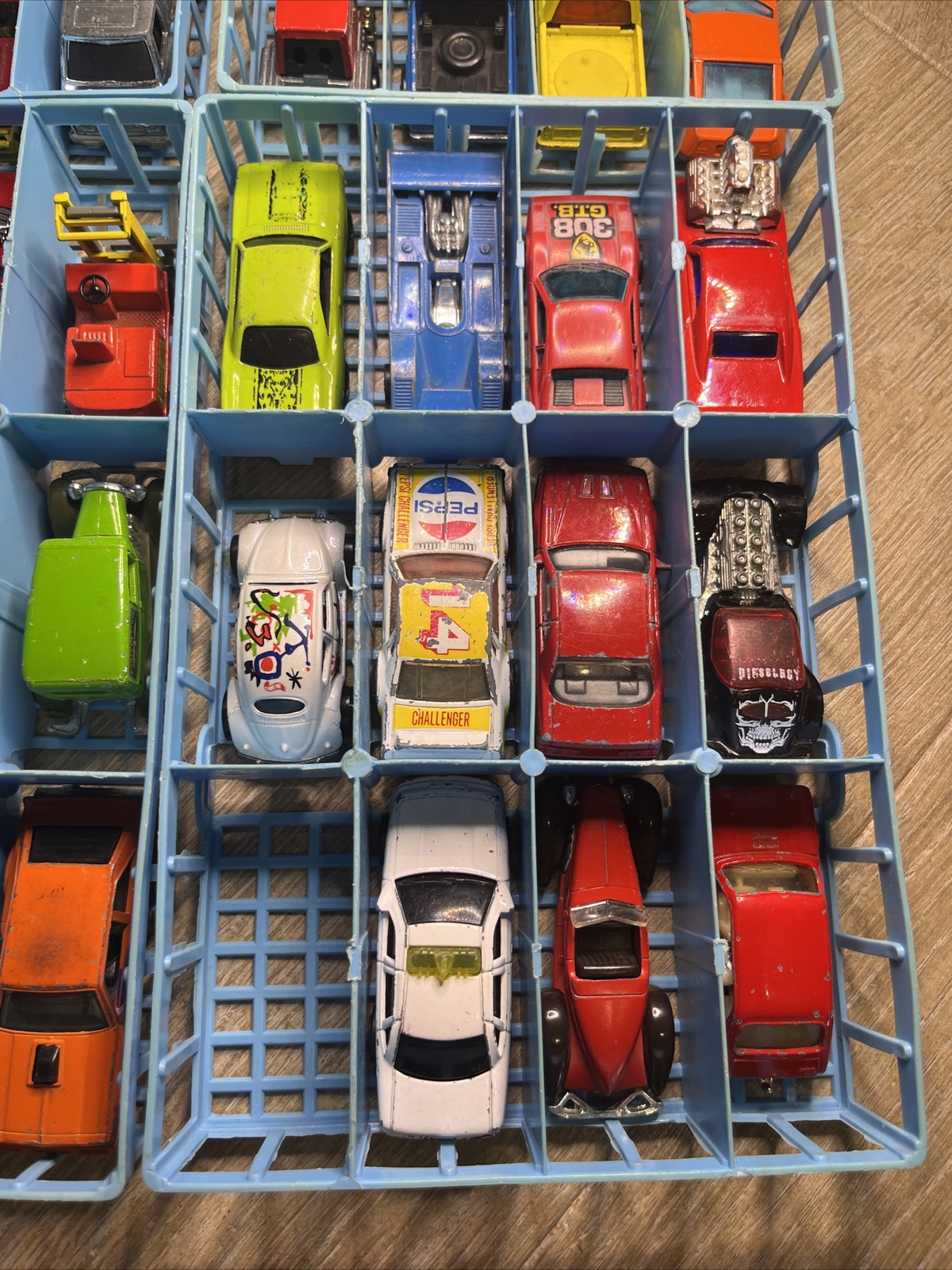 Vintage Matchbox 48 Car Carry Case w/ 45 Vintage Cars Hot Wheels 76