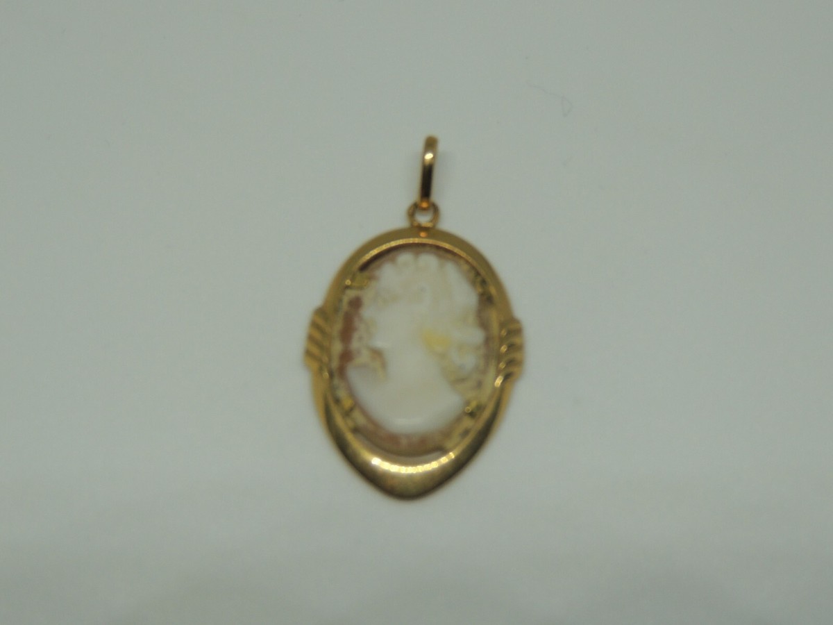 Pendentif Ancien En Or Jaune Avec Camée - Neuf Sans Emballage, Bijou Classique Et élégant