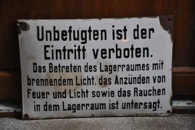 Altes Emailschild 20/30er J.Reichsbahn,Unbefugten Ist Der Eintritt Verboten!