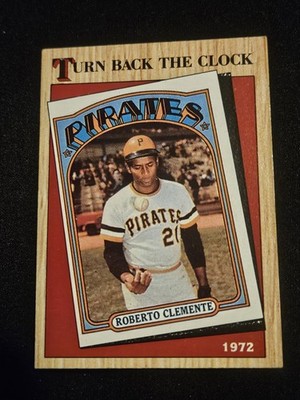 1987 Topps - Turn Back the Clock Roberto Clemente #313 ( ERROR ) White Circles