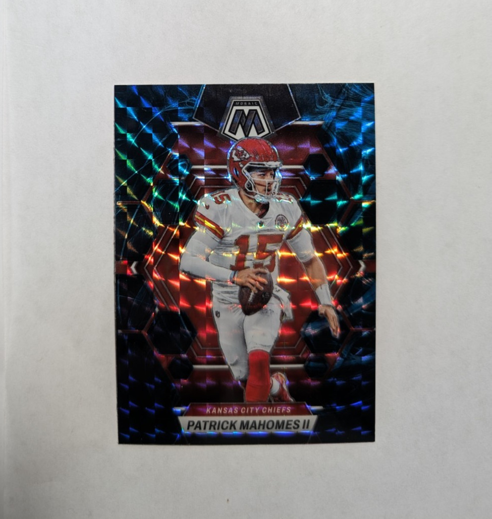 2023 Panini Mosaic Football Card #109 Patrick Mahomes Genesis Prizm SP