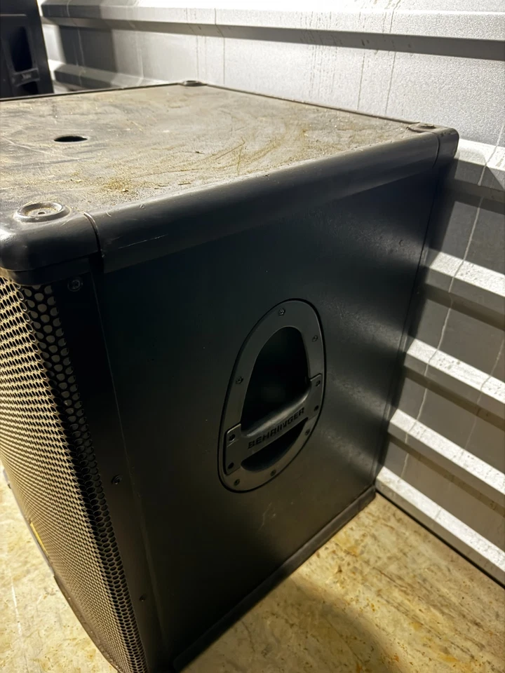 Altavoz pasivo Behringer Eurolive B1800X Pro 15" 2 vías 1600W PA Foto 4 de 4